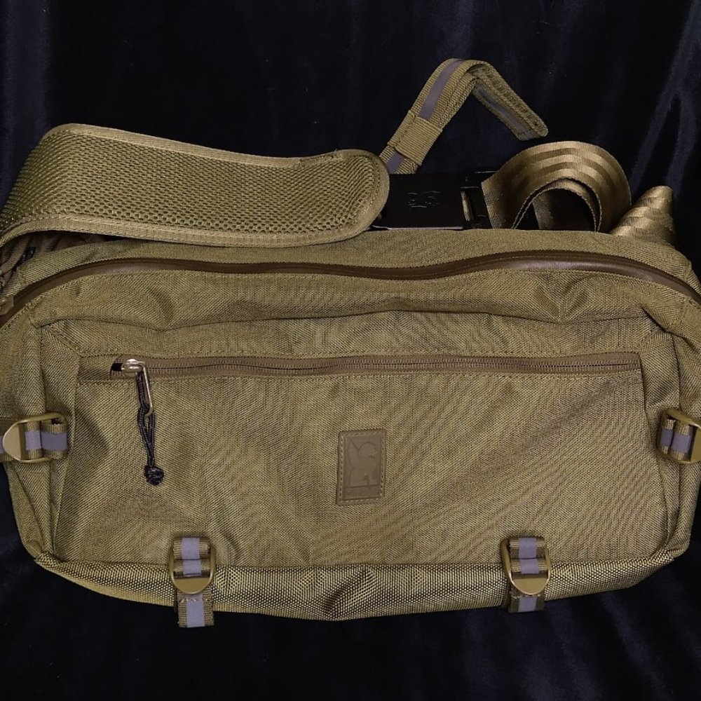 Chrome Industries Kadet Sling Over Shoulder Crossbody Messenger Bag - Green